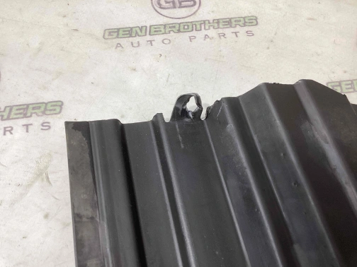 Дефлектор обдува радиатора 8674-348 Jeep Cherokee KL 14-18  68140328AA 