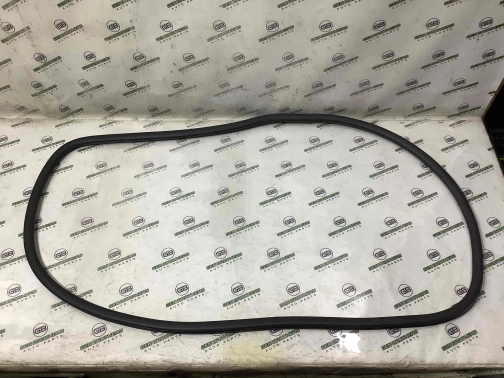Уплотнитель стекла/двери 8674-400 Jeep Cherokee KL 14-18  68103092AB 