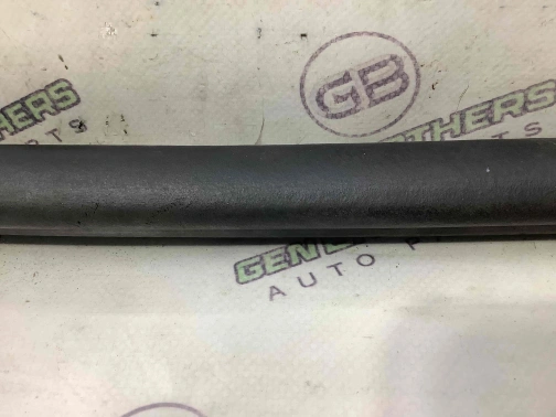 Уплотнитель стекла/двери 8674-401 Jeep Cherokee KL 14-18  68225187AA 