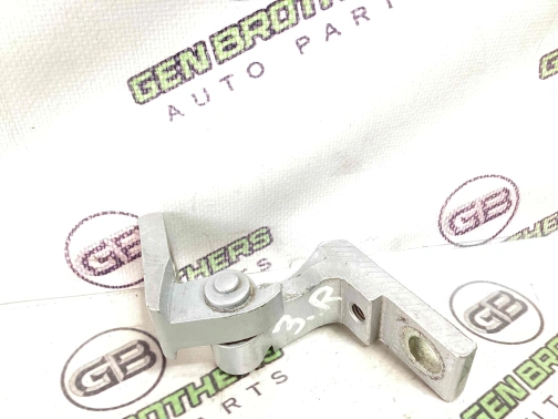 Петля дверей, замка дверей 8811-083 Audi a4  4G0831402C 