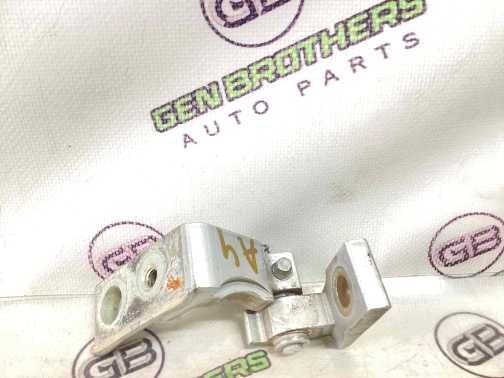Петля дверей, замка дверей 8811-084 Audi a4 