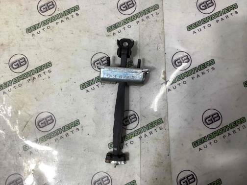 Ограничитель открывания дверей 8998-072 Jeep Cherokee KL 18-23  68103032AD 