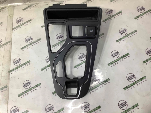 Отделка центральной консоли 8998-180 Jeep Cherokee KL 18-23  6AS19DX9AC 
