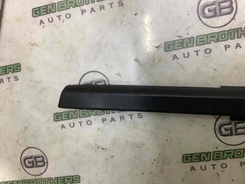 Уплотнитель стекла/двери 8998-279 Jeep Cherokee KL 18-23 