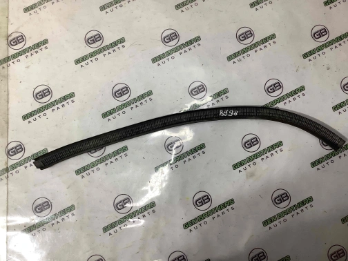 Уплотнитель стекла/двери 8998-345 Jeep Cherokee KL 18-23  68143138AC 