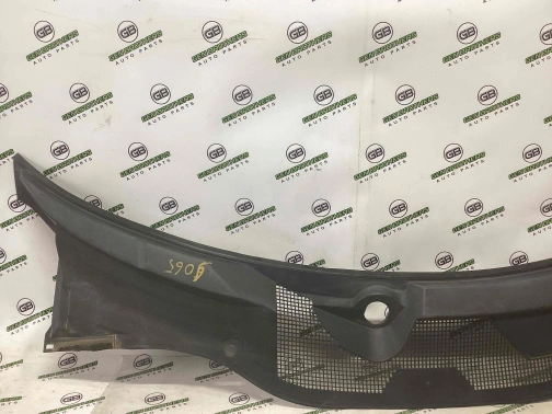 Жабо трапеции дворников, крепление жабо 9065-082 Jeep Patriot  04879446AD 