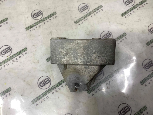 Кронштейн двигателя 9252-144 Jeep Grand Cherokee 15 - 20  52124990AC 