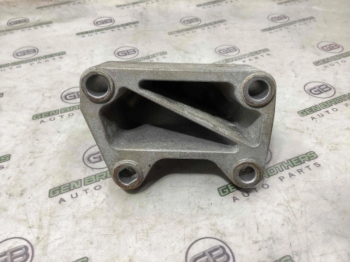 Кронштейн двигателя 9252-144 Jeep Grand Cherokee 15 - 20  52124990AC 