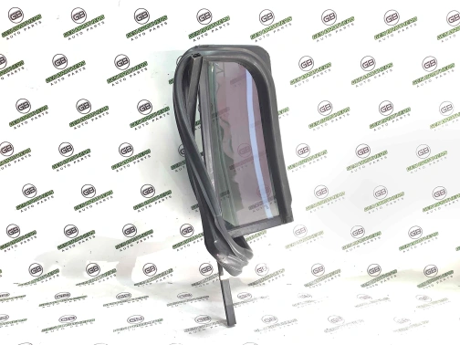 Стекло форточки дверей 9660-064 Jeep Patriot  5067772AD 