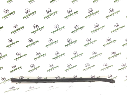 Молдинг лобового стекла 9660-135 Jeep Patriot  1BB33RXFAG 